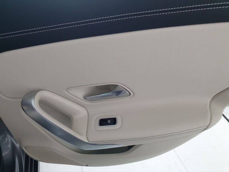 More views of Mercedes-Benz CLA