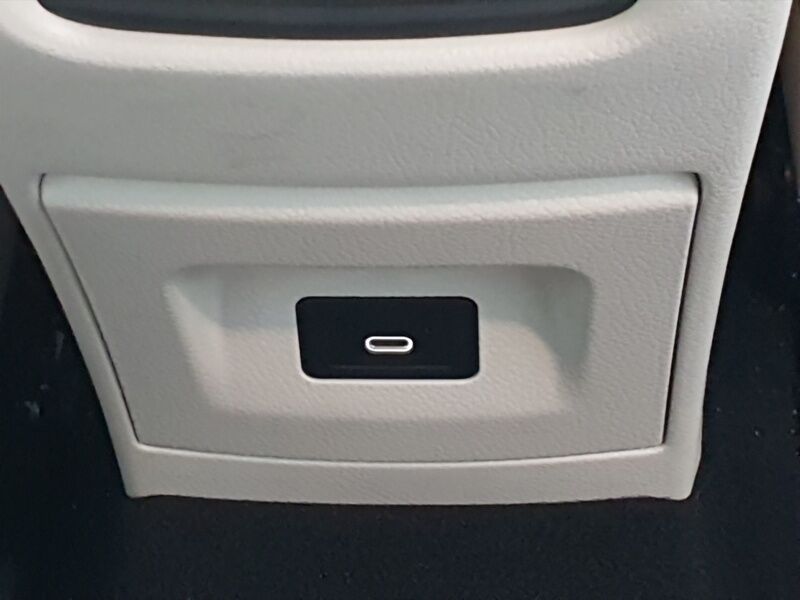 More views of Mercedes-Benz CLA