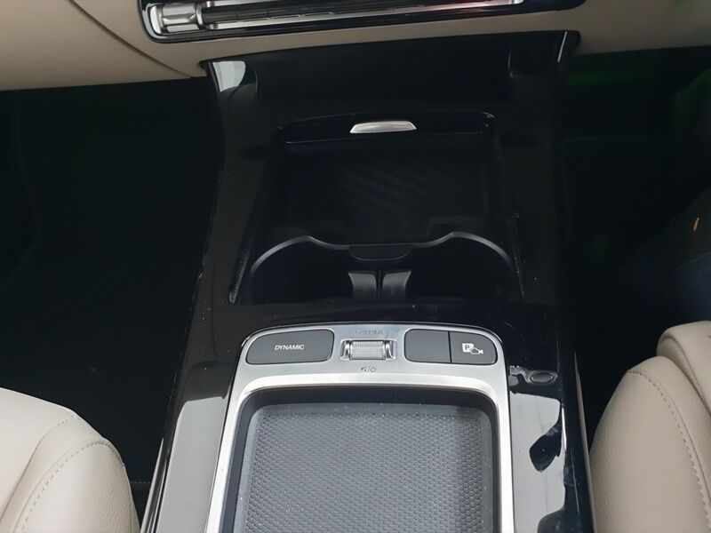 More views of Mercedes-Benz CLA