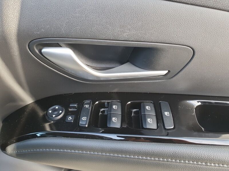 More views of Hyundai Tucson