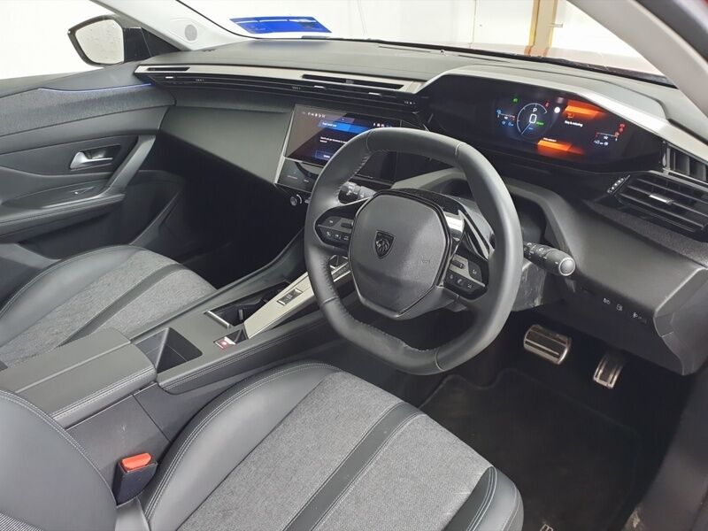 More views of Peugeot 408