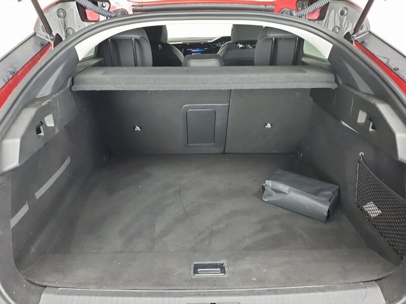 More views of Peugeot 408