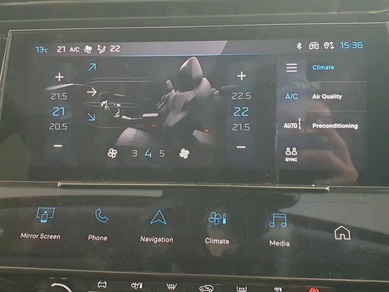 More views of Peugeot 408