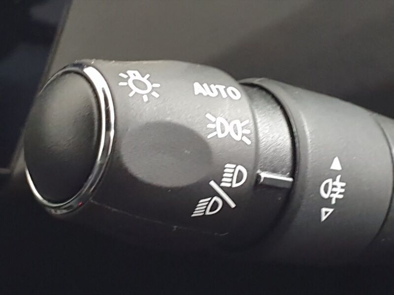 More views of Peugeot 408