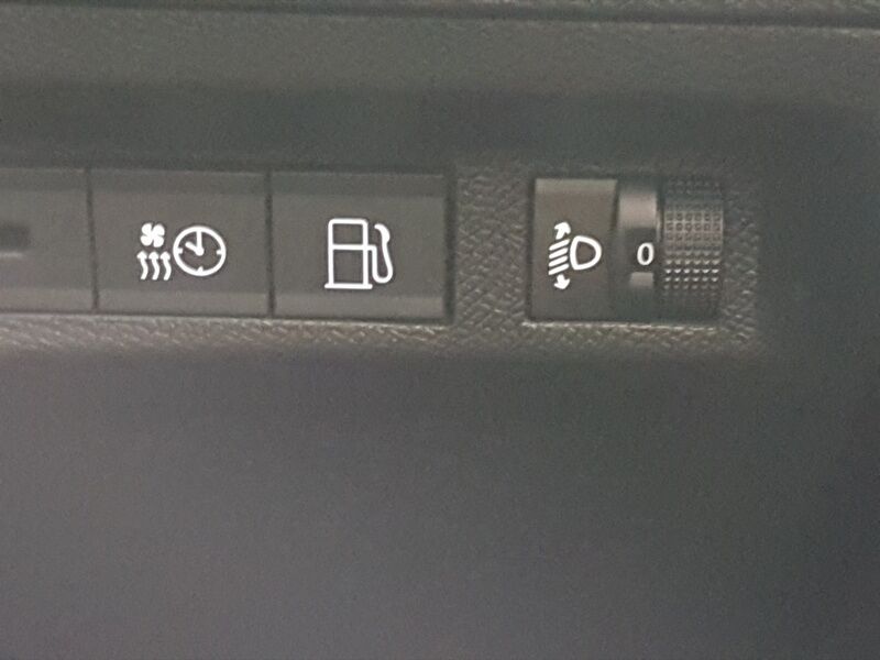 More views of Peugeot 408