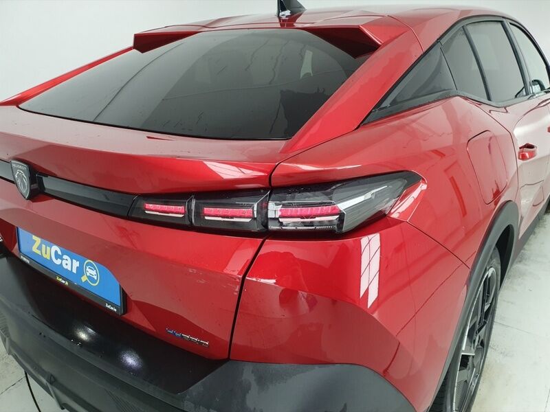 More views of Peugeot 408