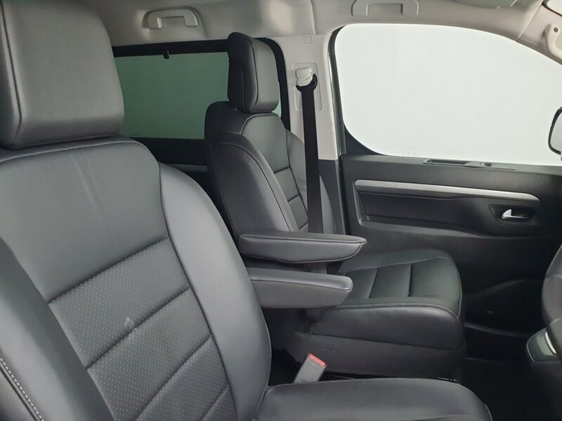 More views of Citroen Spacetourer