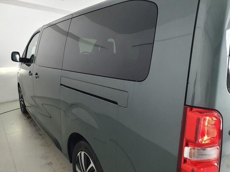 More views of Citroen Spacetourer