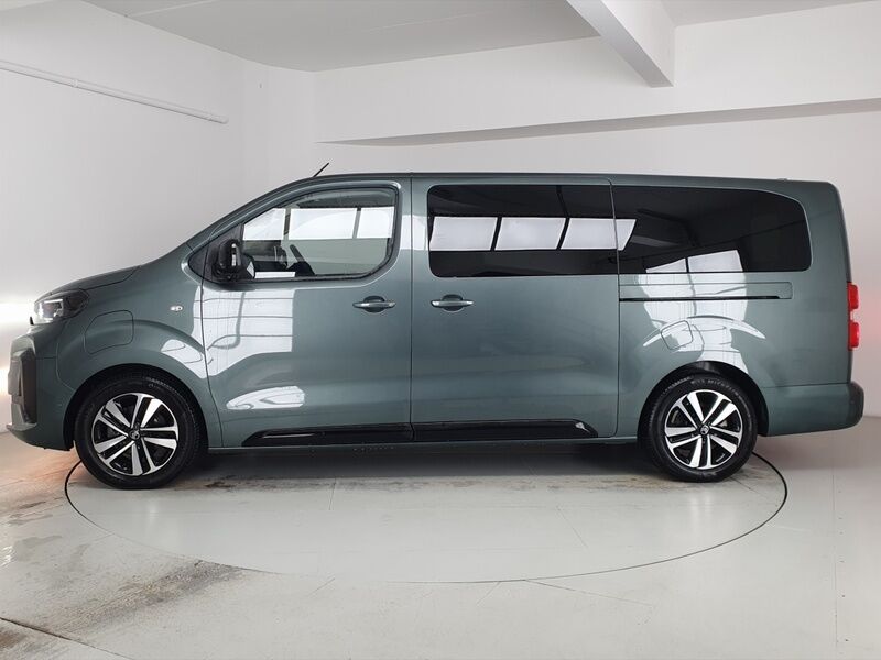 More views of Citroen Spacetourer