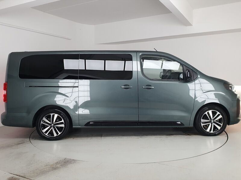 More views of Citroen Spacetourer