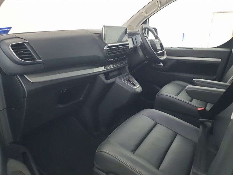 More views of Citroen Spacetourer