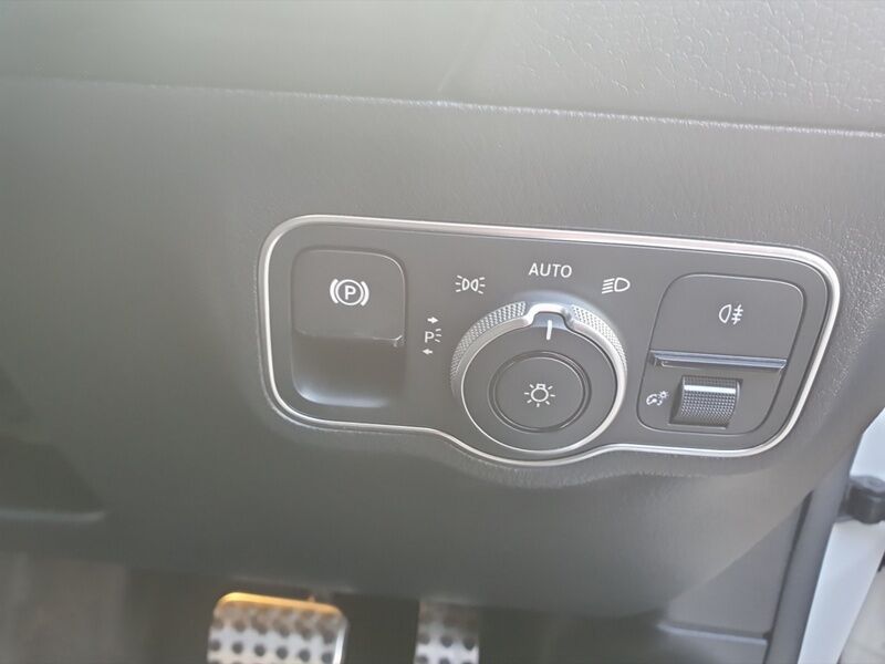 More views of Mercedes-Benz EQA