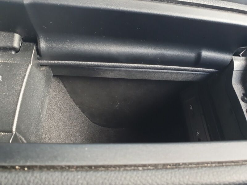 More views of Mercedes-Benz EQA