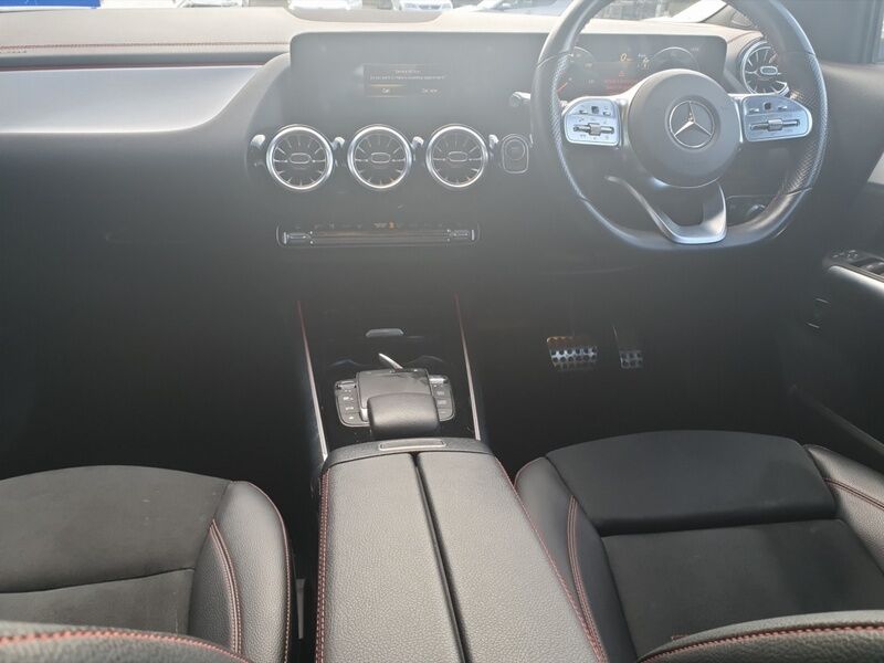 More views of Mercedes-Benz EQA