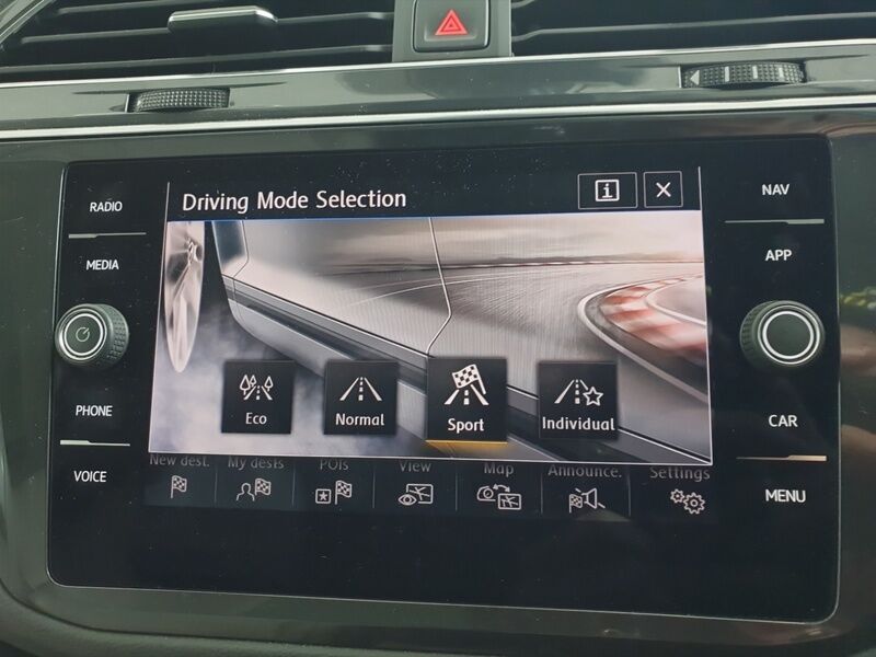 More views of Volkswagen Tiguan Allspace