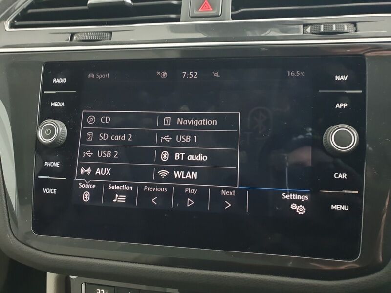 More views of Volkswagen Tiguan Allspace