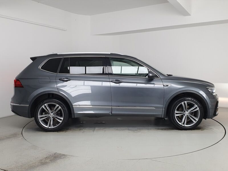 More views of Volkswagen Tiguan Allspace