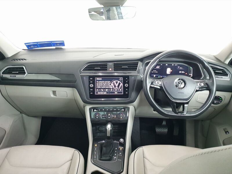 More views of Volkswagen Tiguan Allspace
