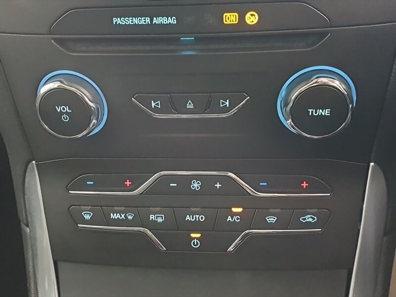 More views of Ford Galaxy