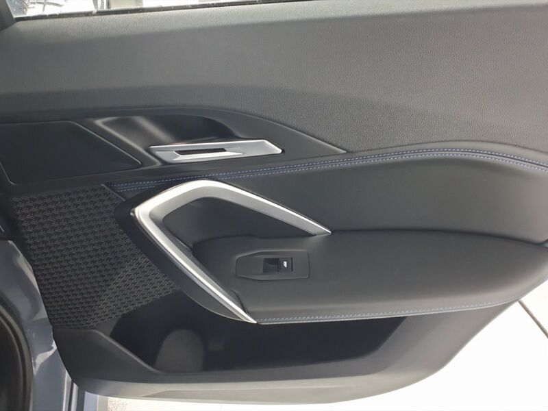 More views of BMW X1