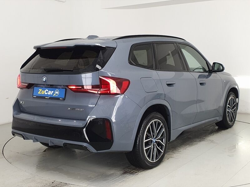 More views of BMW X1