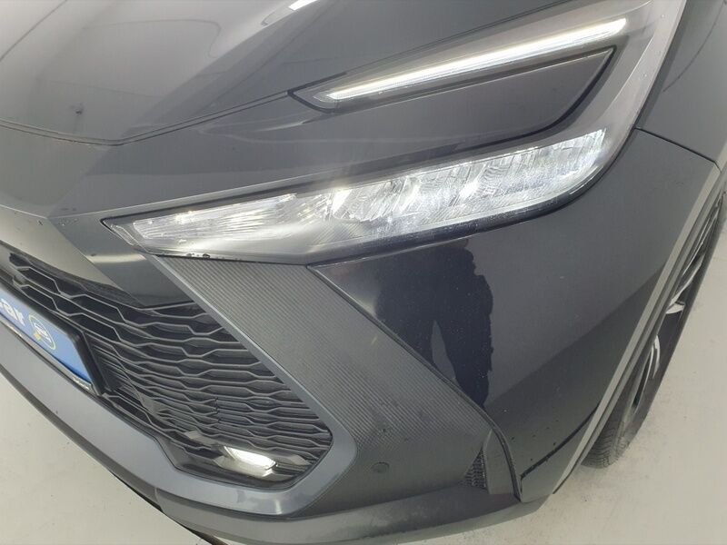 More views of Toyota C-HR