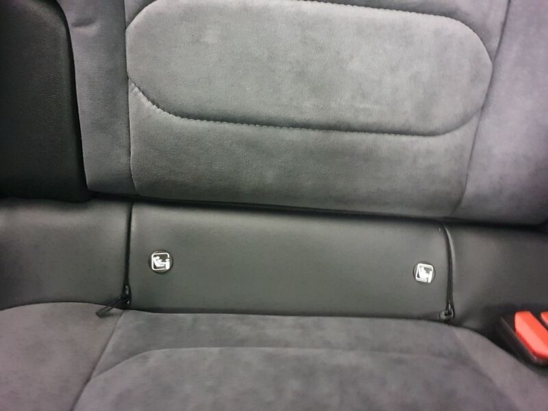 More views of Citroen e-C4