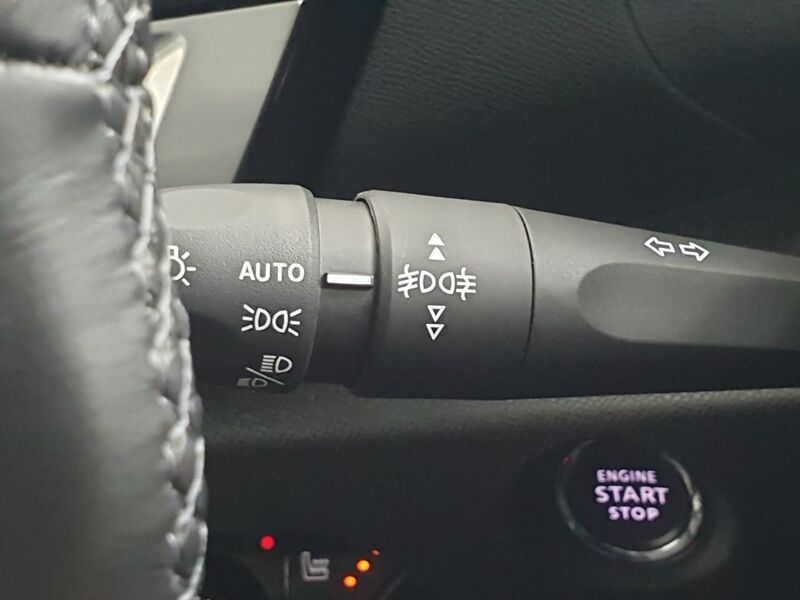 More views of Citroen e-C4