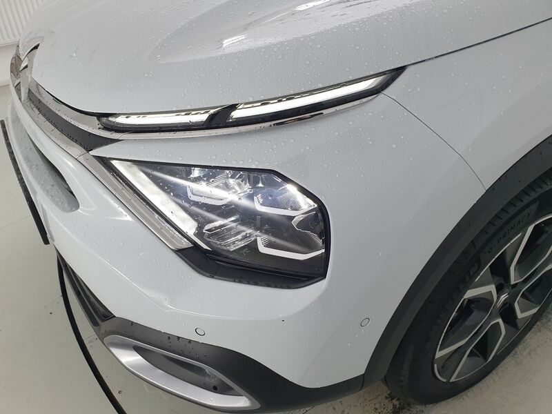 More views of Citroen e-C4