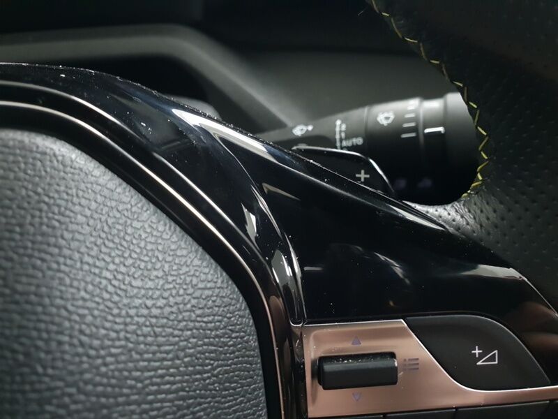 More views of Peugeot 408