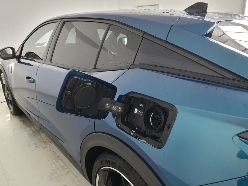 More views of Peugeot 408