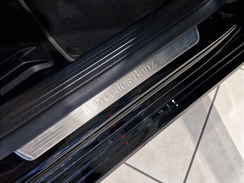 More views of Mercedes-Benz CLA