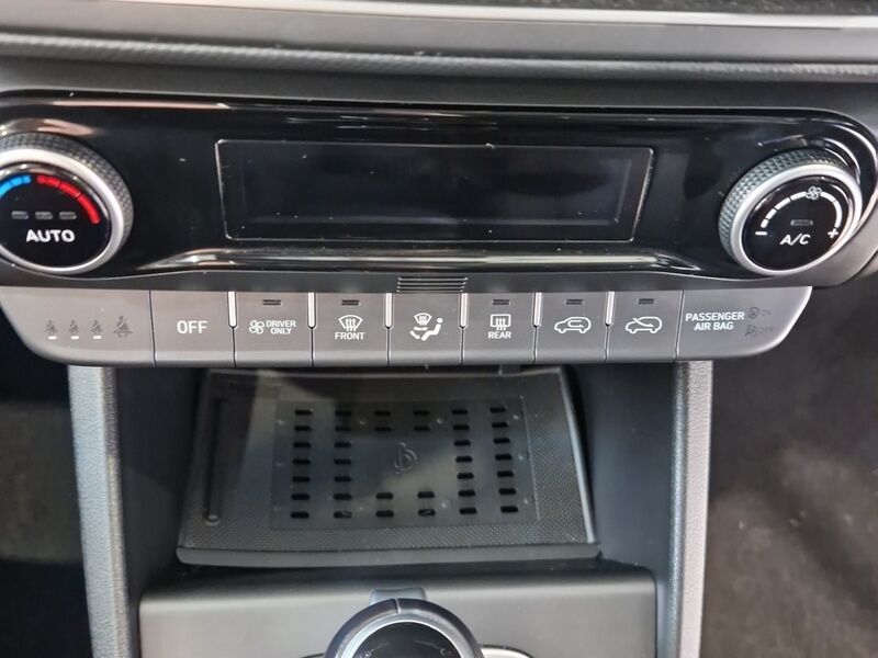 More views of Hyundai KONA