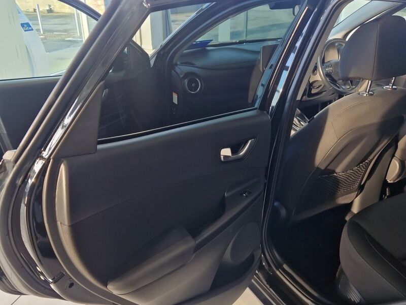 More views of Hyundai KONA