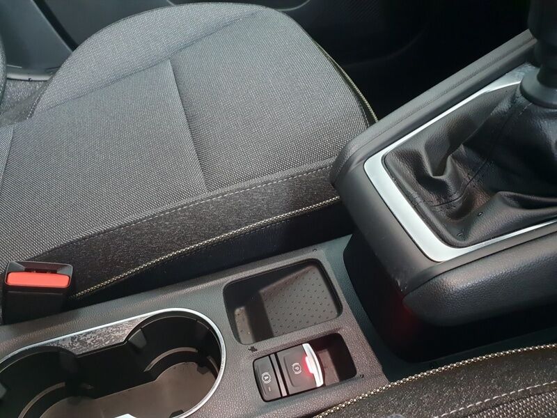 More views of Renault Captur