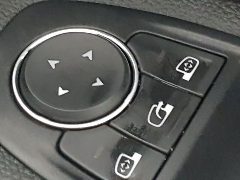 More views of Renault Captur