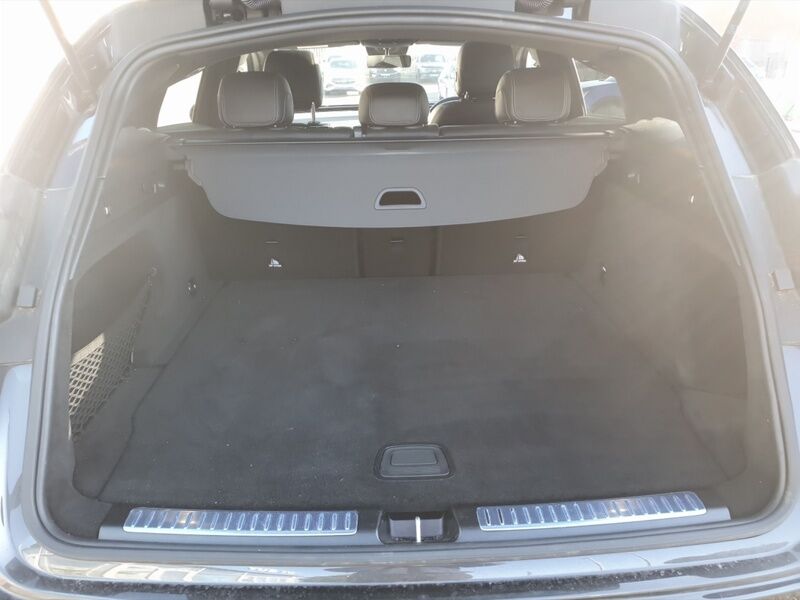 More views of Mercedes-Benz EQC