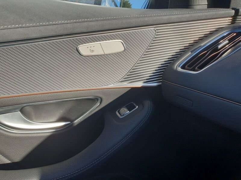 More views of Mercedes-Benz EQC