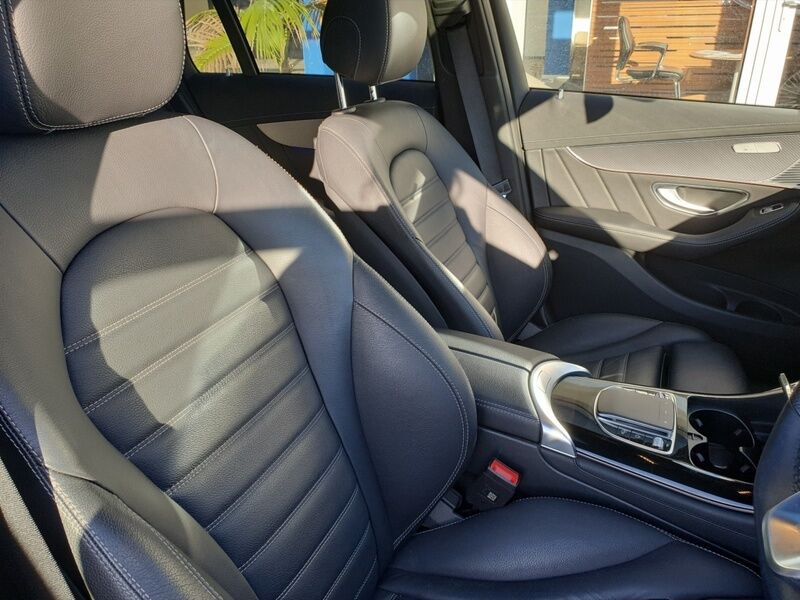 More views of Mercedes-Benz EQC