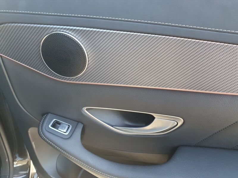 More views of Mercedes-Benz EQC