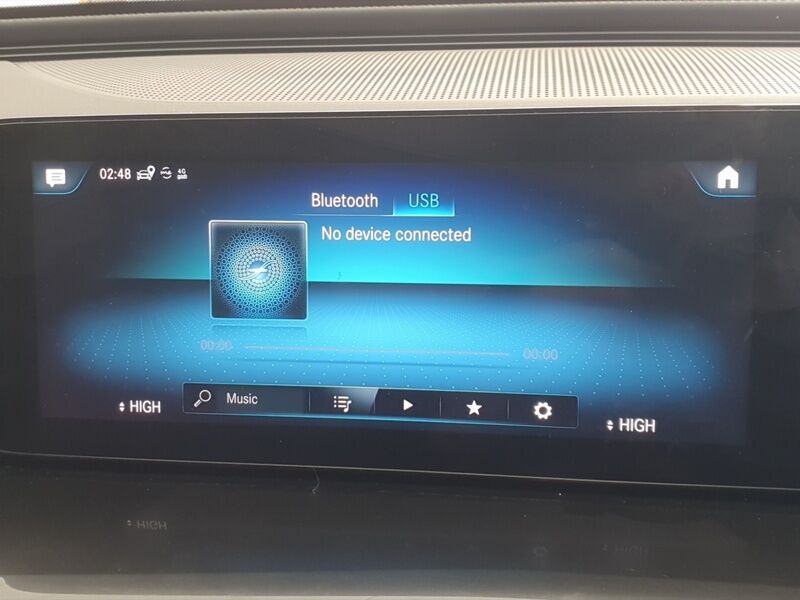 More views of Mercedes-Benz EQC