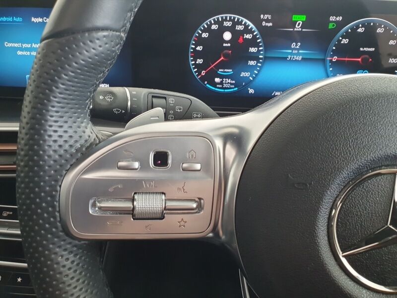 More views of Mercedes-Benz EQC