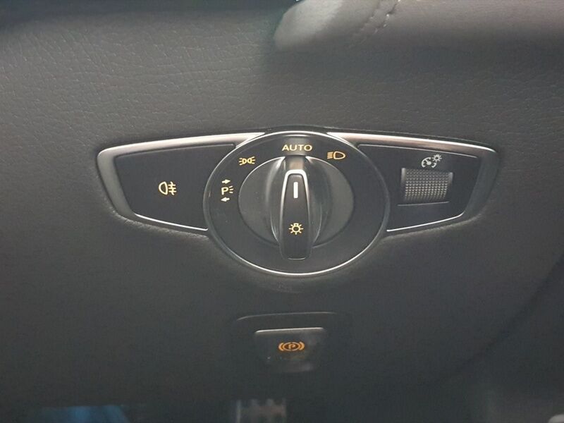 More views of Mercedes-Benz EQC