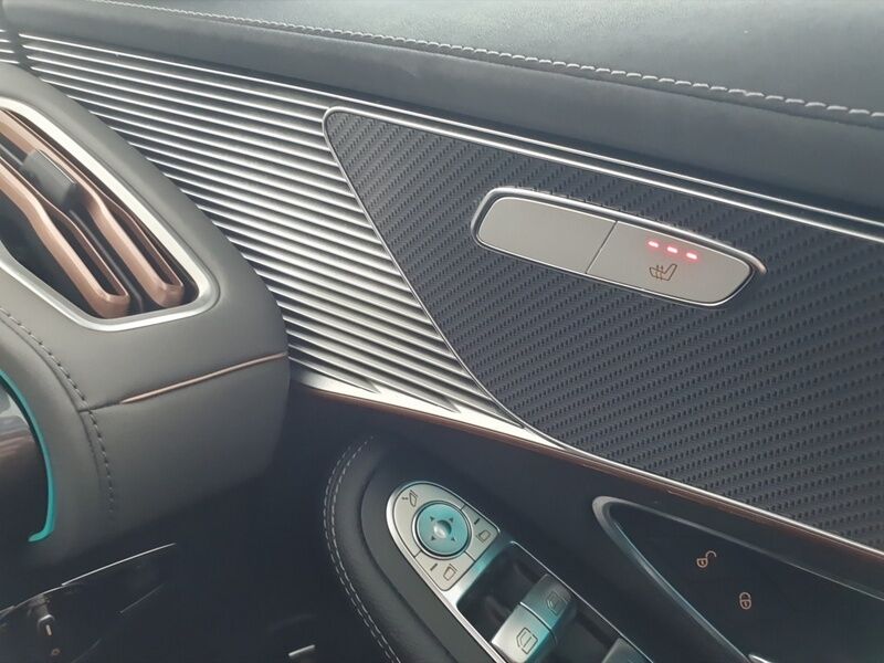 More views of Mercedes-Benz EQC