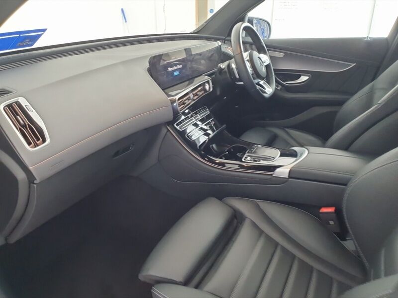 More views of Mercedes-Benz EQC