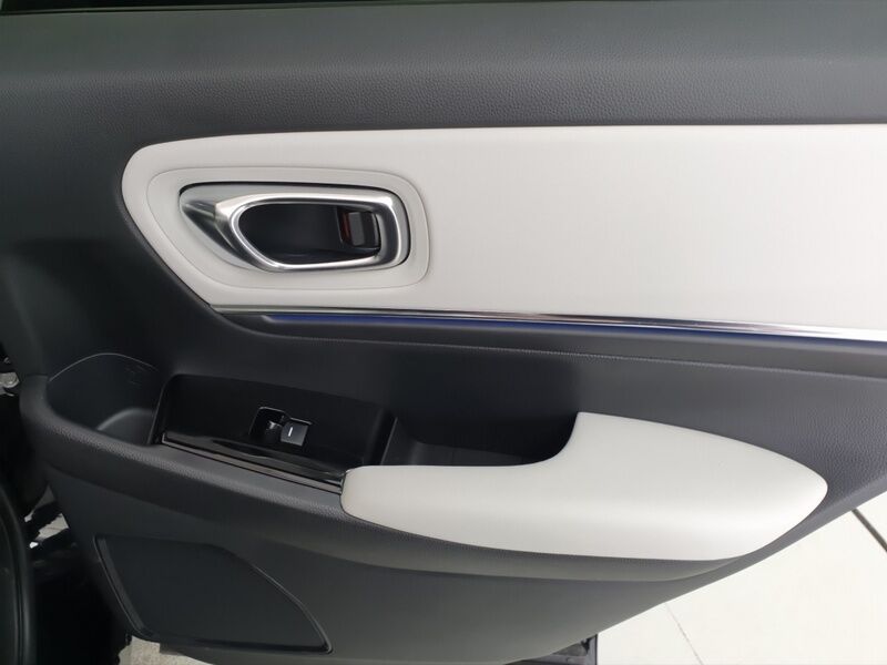 More views of Honda e:Ny1