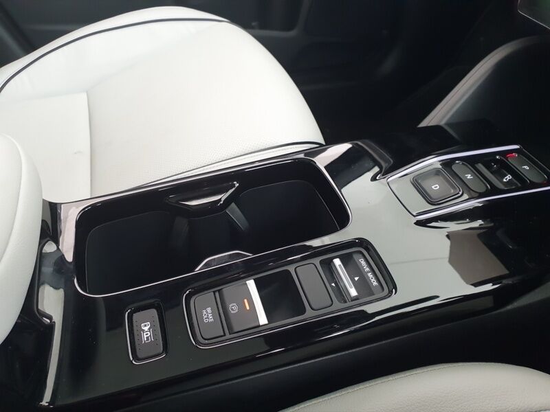 More views of Honda e:Ny1