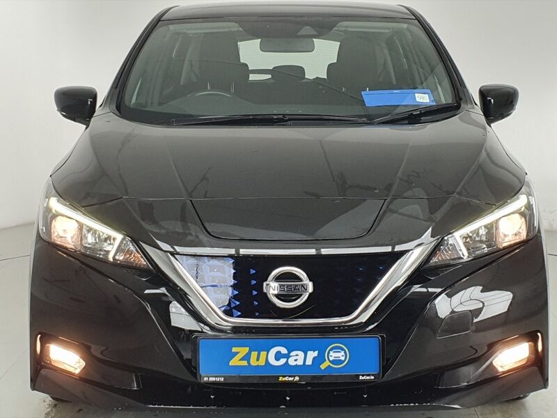 More views of Nissan Leaf