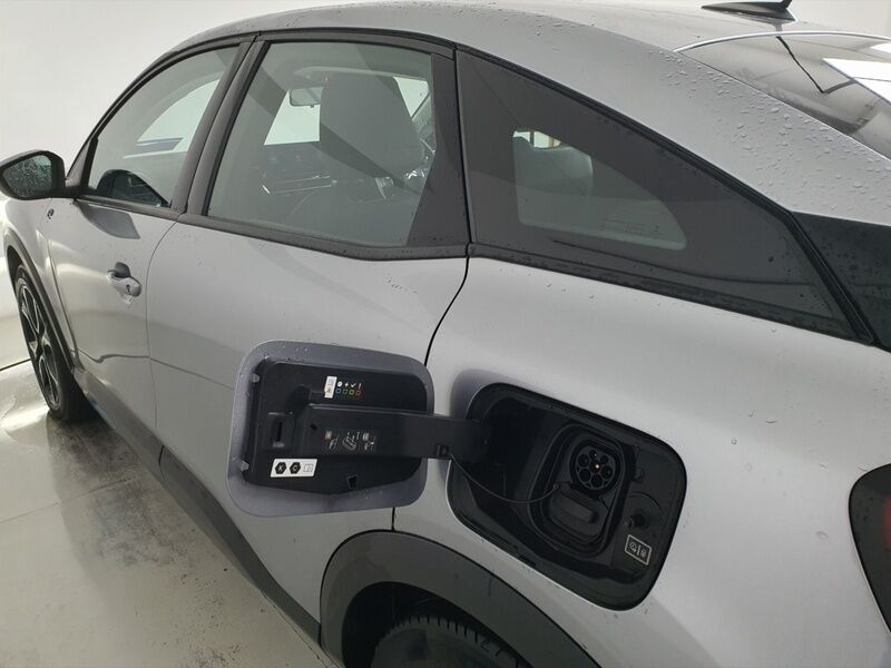 More views of Citroen e-C4