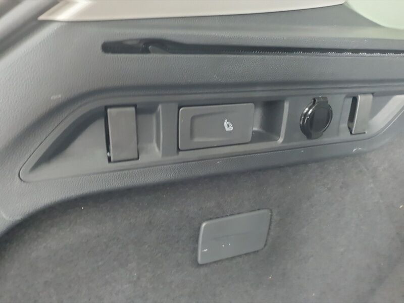 More views of Skoda Superb